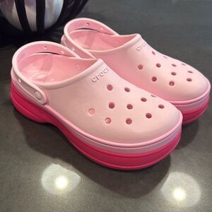 CROCS